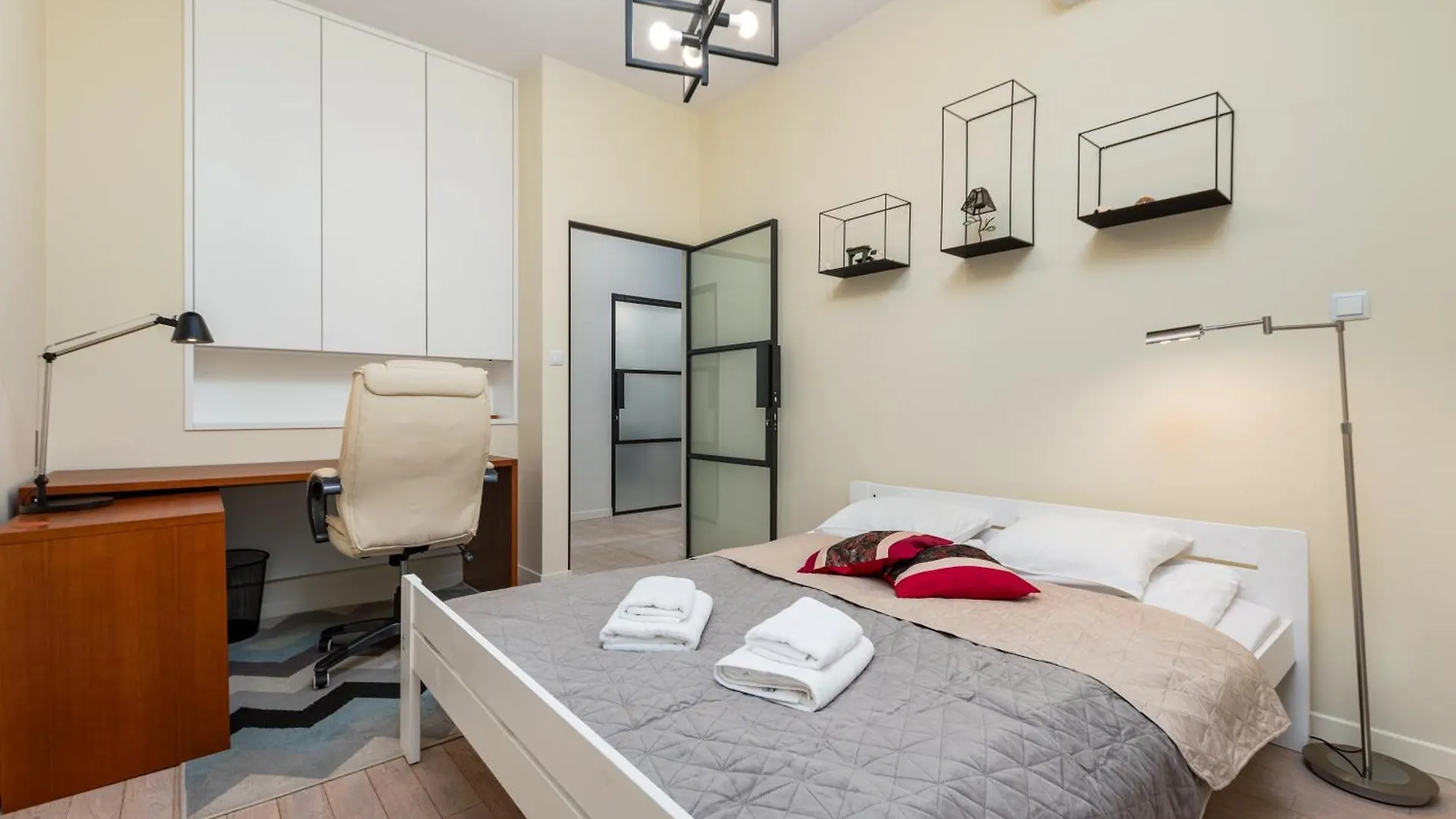 Solec 24 By Homeprime Warsaw Poland